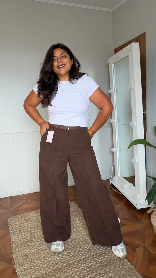 Pantalon cotele lineas