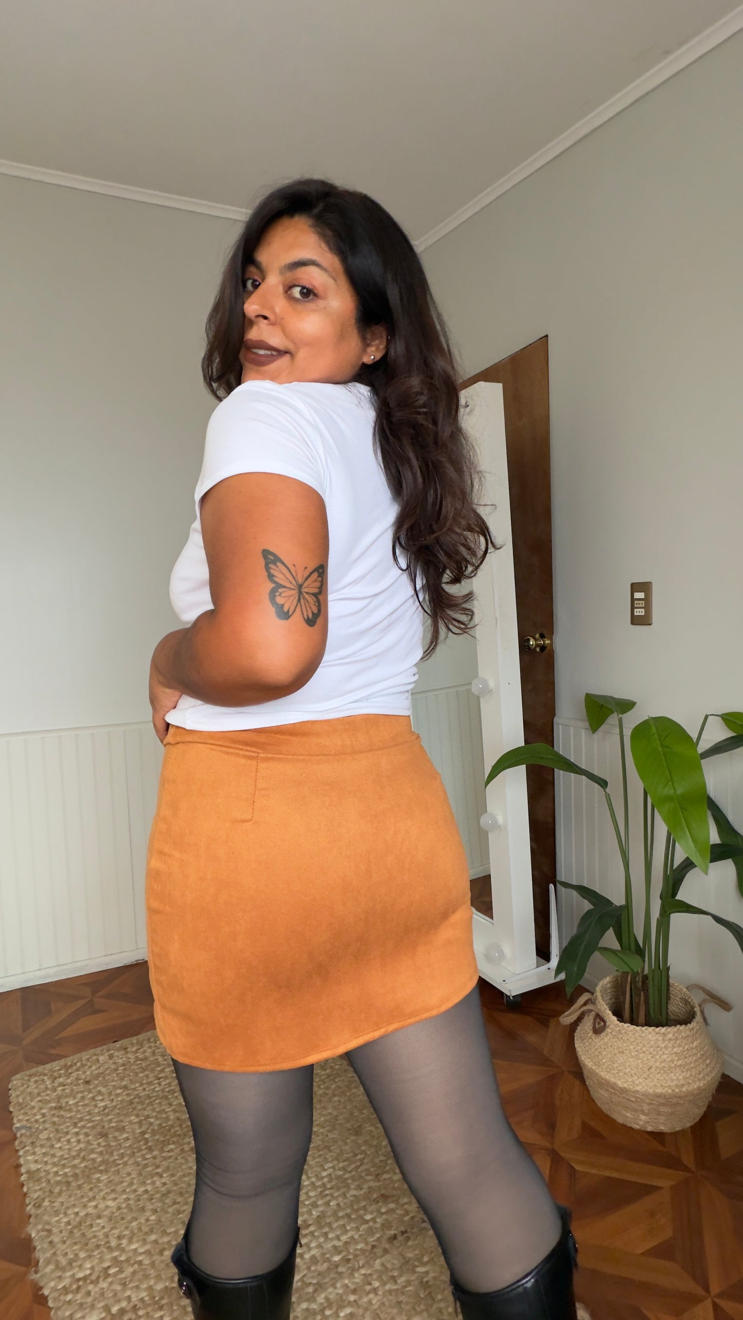 Short falda gamuza