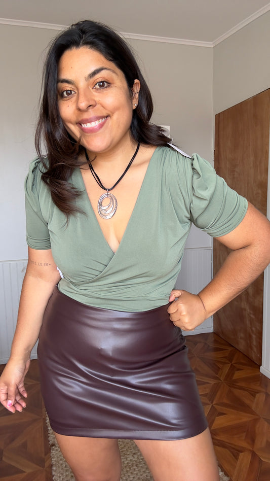 Falda eco cuero